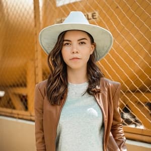 Ceci Flores