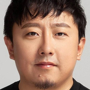 李栋