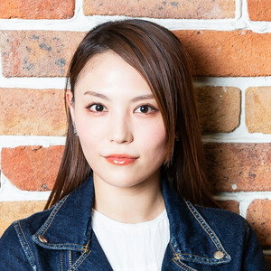 田野アサミ