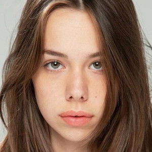 Kim Higelin