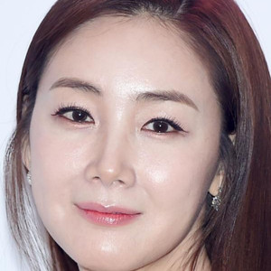 최지우
