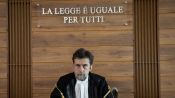 Tre piani Fragman