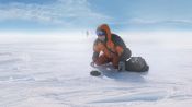 Fireball: Visitors from Darker Worlds Fragman