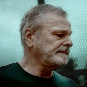 Mr Good: Cop or Crook?