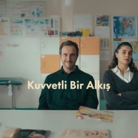 Kuvvetli Bir Alkış